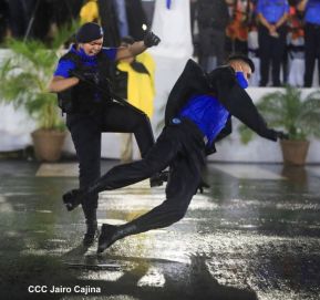 Desfile policial Centinelas de la Paz por el 42 aniversario de la Policía Nacional