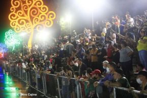 Desfile policial Centinelas de la Paz por el 42 aniversario de la Policía Nacional