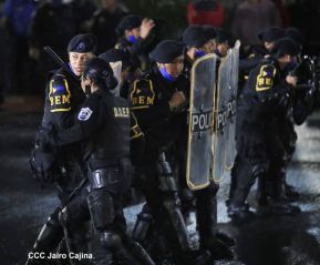 Desfile policial Centinelas de la Paz por el 42 aniversario de la Policía Nacional
