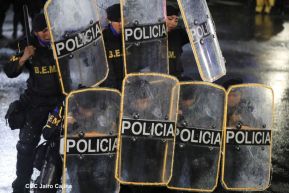 Desfile policial Centinelas de la Paz por el 42 aniversario de la Policía Nacional