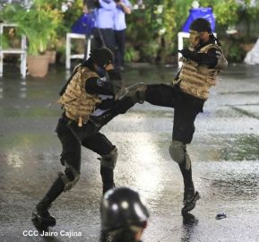 Desfile policial Centinelas de la Paz por el 42 aniversario de la Policía Nacional