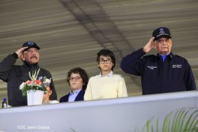 Desfile policial Centinelas de la Paz por el 42 aniversario de la Policía Nacional