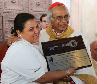 Jinotepe da gran recibimiento a Cardenal José Leopoldo Brenes