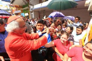 Jubiloso pueblo de Matagalpa recibe al Cardenal Leopoldo Brenes  