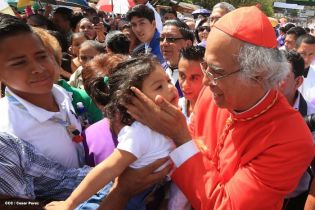 Jubiloso pueblo de Matagalpa recibe al Cardenal Leopoldo Brenes  