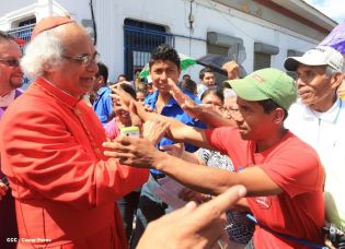 Jubiloso pueblo de Matagalpa recibe al Cardenal Leopoldo Brenes  
