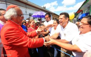 Jubiloso pueblo de Matagalpa recibe al Cardenal Leopoldo Brenes  