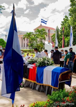 Arnoldo Guillén: El retratista por excelencia de las figuras de nuestro legado heroico 