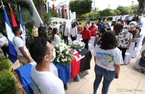 Arnoldo Guillén: El retratista por excelencia de las figuras de nuestro legado heroico 