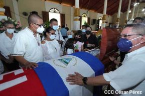 Arnoldo Guillén: El retratista por excelencia de las figuras de nuestro legado heroico 