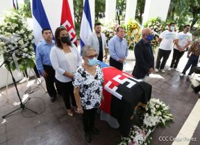 Arnoldo Guillén: El retratista por excelencia de las figuras de nuestro legado heroico 