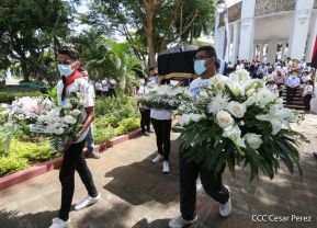 Arnoldo Guillén: El retratista por excelencia de las figuras de nuestro legado heroico 