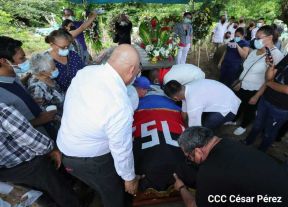 Arnoldo Guillén: El retratista por excelencia de las figuras de nuestro legado heroico 