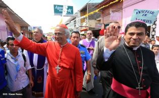 Jubiloso pueblo de Matagalpa recibe al Cardenal Leopoldo Brenes  