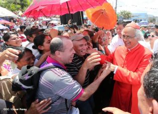Jubiloso pueblo de Matagalpa recibe al Cardenal Leopoldo Brenes  