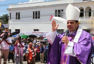 Jubiloso pueblo de Matagalpa recibe al Cardenal Leopoldo Brenes  