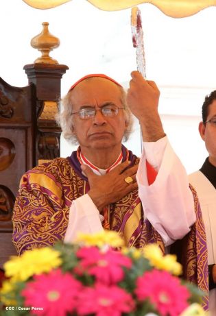 Jubiloso pueblo de Matagalpa recibe al Cardenal Leopoldo Brenes  