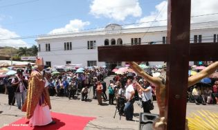 Jubiloso pueblo de Matagalpa recibe al Cardenal Leopoldo Brenes  