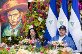 Presidente-Comandante Daniel en comunicación con las Familias Nicaragüenses