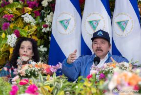 Presidente-Comandante Daniel en comunicación con las Familias Nicaragüenses