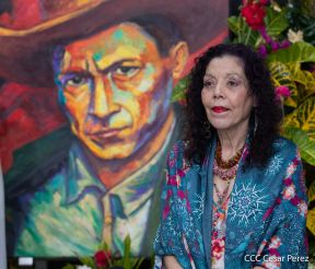 Presidente-Comandante Daniel en comunicación con las Familias Nicaragüenses