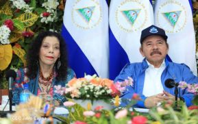 Presidente-Comandante Daniel en comunicación con las Familias Nicaragüenses