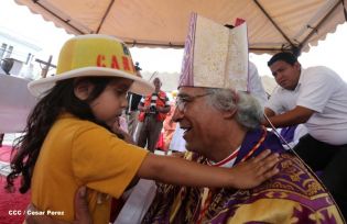 Jubiloso pueblo de Matagalpa recibe al Cardenal Leopoldo Brenes  
