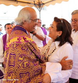 Jubiloso pueblo de Matagalpa recibe al Cardenal Leopoldo Brenes  