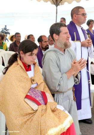 Jubiloso pueblo de Matagalpa recibe al Cardenal Leopoldo Brenes  