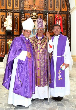 Jubiloso pueblo de Matagalpa recibe al Cardenal Leopoldo Brenes  