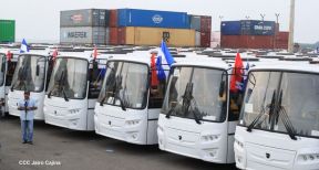 Segunda flota de buses rusos, porque  aquí Todos los Triunfos son del Pueblo!