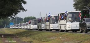 Segunda flota de buses rusos, porque  aquí Todos los Triunfos son del Pueblo!