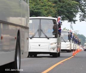 Segunda flota de buses rusos, porque  aquí Todos los Triunfos son del Pueblo!