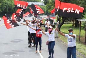 Segunda flota de buses rusos, porque  aquí Todos los Triunfos son del Pueblo!