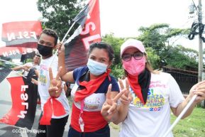 Segunda flota de buses rusos, porque  aquí Todos los Triunfos son del Pueblo!