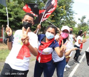 Segunda flota de buses rusos, porque  aquí Todos los Triunfos son del Pueblo!