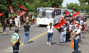 Segunda flota de buses rusos, porque  aquí Todos los Triunfos son del Pueblo!
