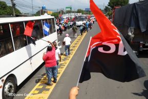 Segunda flota de buses rusos, porque  aquí Todos los Triunfos son del Pueblo!