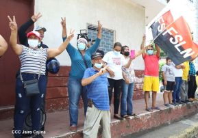 Segunda flota de buses rusos, porque  aquí Todos los Triunfos son del Pueblo!