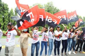 Segunda flota de buses rusos, porque  aquí Todos los Triunfos son del Pueblo!