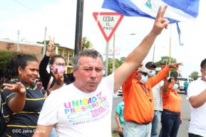 Segunda flota de buses rusos, porque  aquí Todos los Triunfos son del Pueblo!