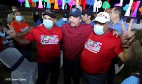 250 Buses Nuevos para el Pueblo: Obras de Amor, Obras de Buen Corazón 