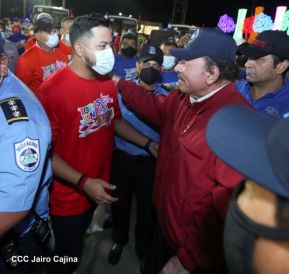 250 Buses Nuevos para el Pueblo: Obras de Amor, Obras de Buen Corazón 