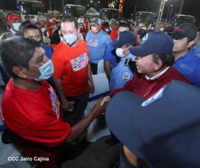 250 Buses Nuevos para el Pueblo: Obras de Amor, Obras de Buen Corazón 
