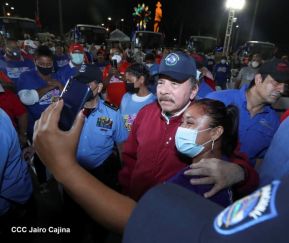 250 Buses Nuevos para el Pueblo: Obras de Amor, Obras de Buen Corazón 