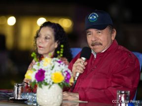 250 Buses Nuevos para el Pueblo: Obras de Amor, Obras de Buen Corazón 