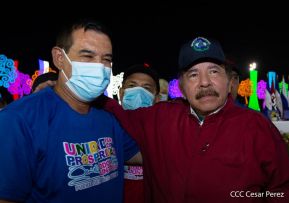 250 Buses Nuevos para el Pueblo: Obras de Amor, Obras de Buen Corazón 