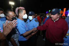 250 Buses Nuevos para el Pueblo: Obras de Amor, Obras de Buen Corazón 