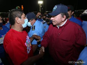 250 Buses Nuevos para el Pueblo: Obras de Amor, Obras de Buen Corazón 