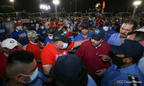 250 Buses Nuevos para el Pueblo: Obras de Amor, Obras de Buen Corazón 